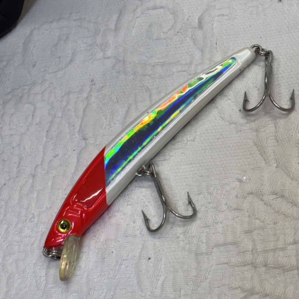 Yo-Zuri Crystal 3D Minnow Floating Lure, Red Head, 5-1/4-Inch